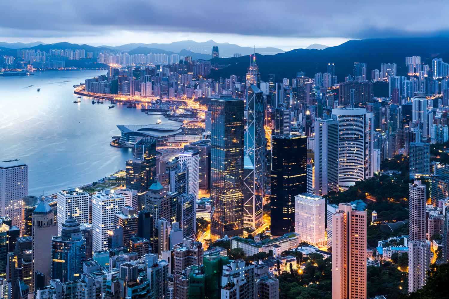 Hong Kong: Bill Would Strengthen Tobacco Control, Hurt Pubs
